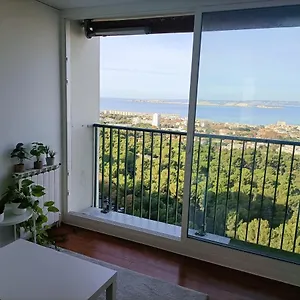 **** Roy D Espagne, Up To 7 People, View In Safe **** Marseille