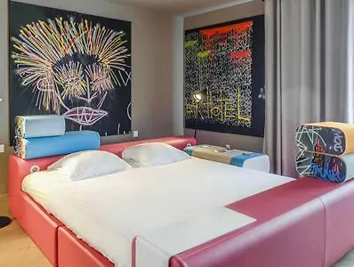 New Hotel Of Marseille - Vieux Port 4*,  Franciaország
