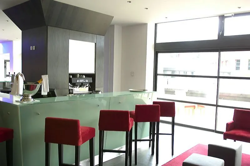 New Hotel Of Marseille - Vieux Port 4*,